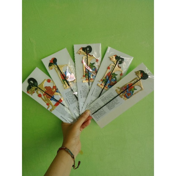 

wayang kulit mini seri pandawa