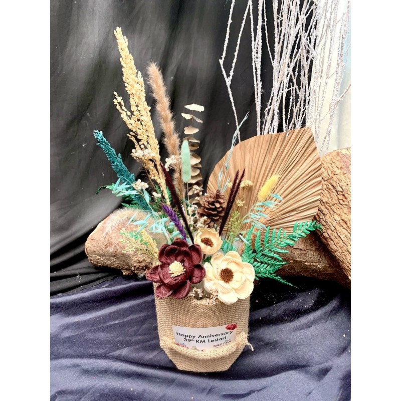 

karangan bunga kering