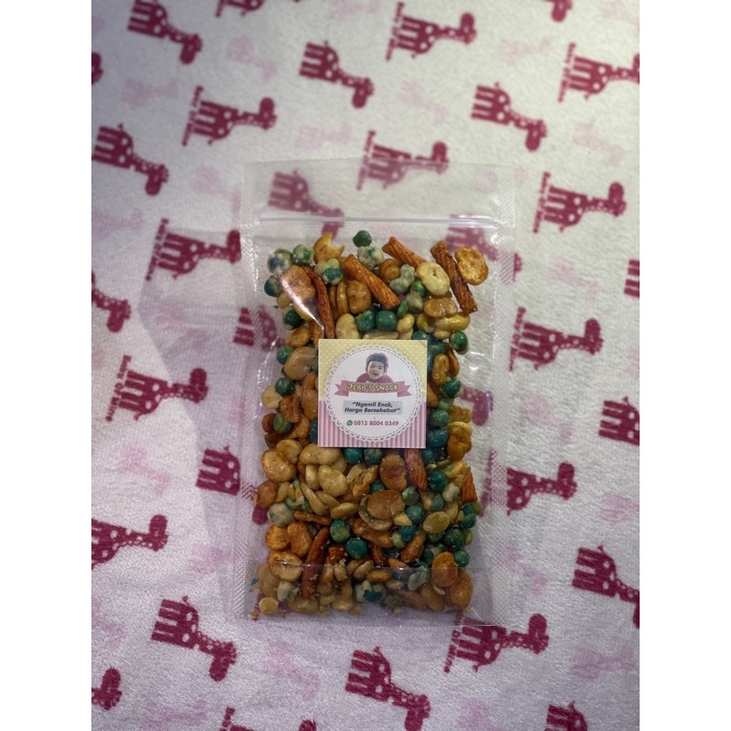 

snack/kacangCampur