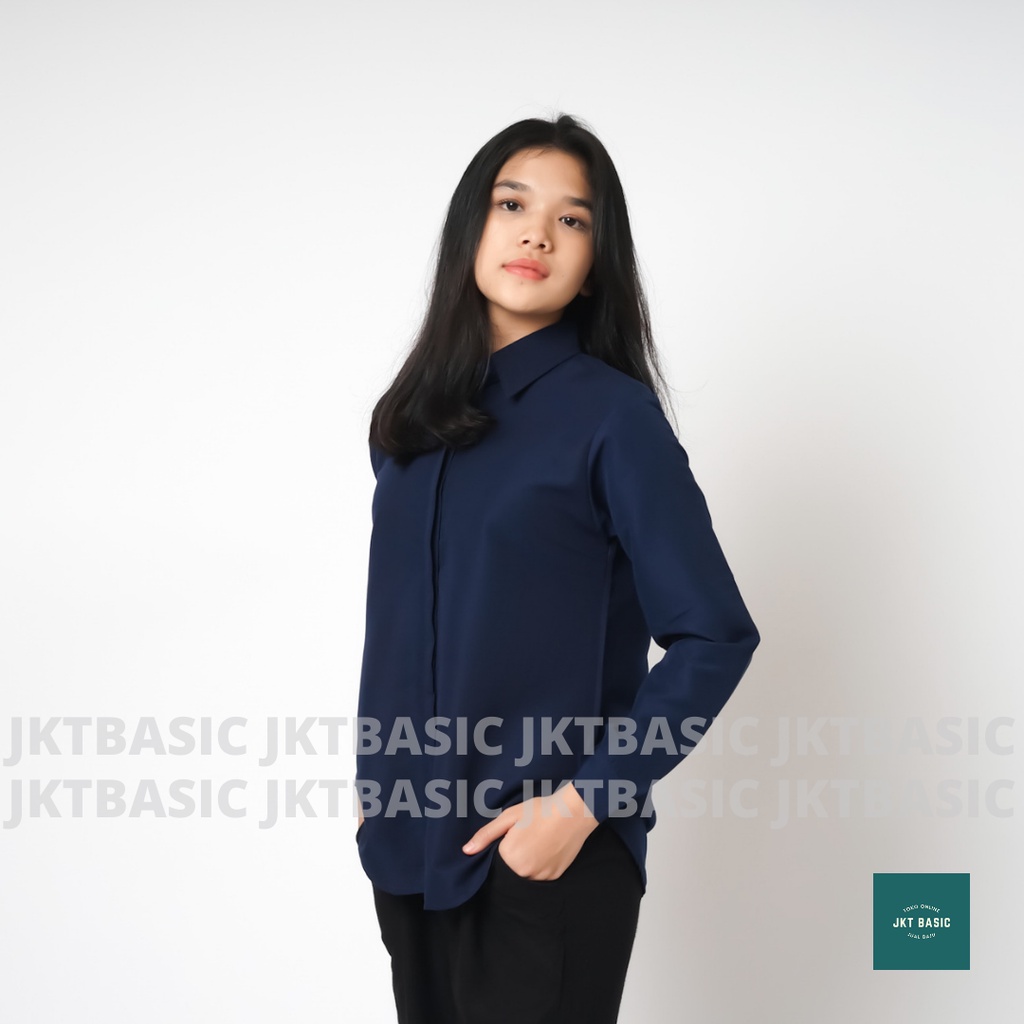 Kemeja Wanita Kasual Lengan Panjang Oversize Hijau Army-Navy