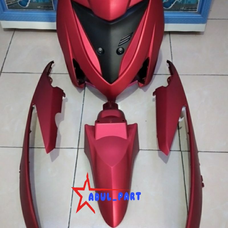 Body halus Vario 110 karbu merah doff vario cw 110