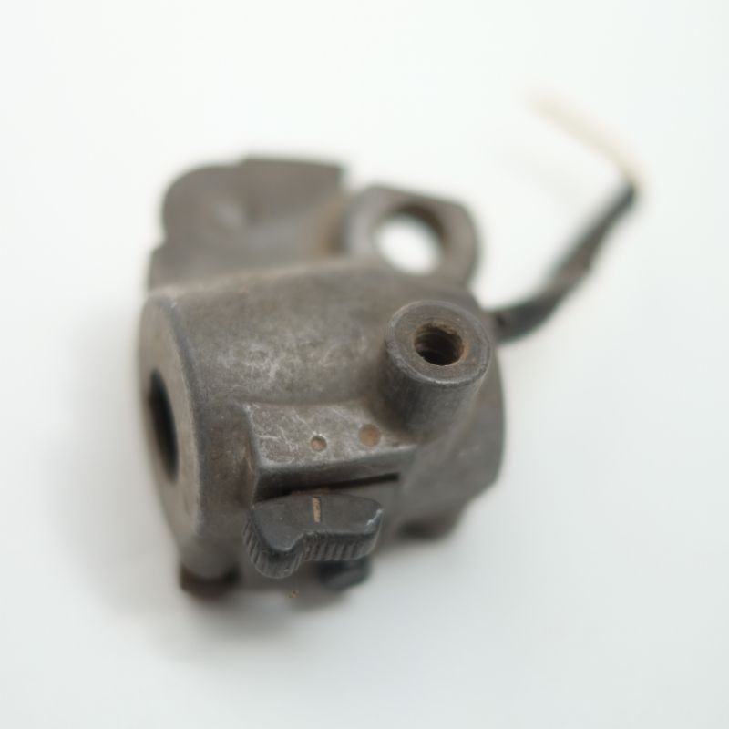 HOLDER SAKLAR KIRI YAMAHA U5 U7 ORIGINAL ORI