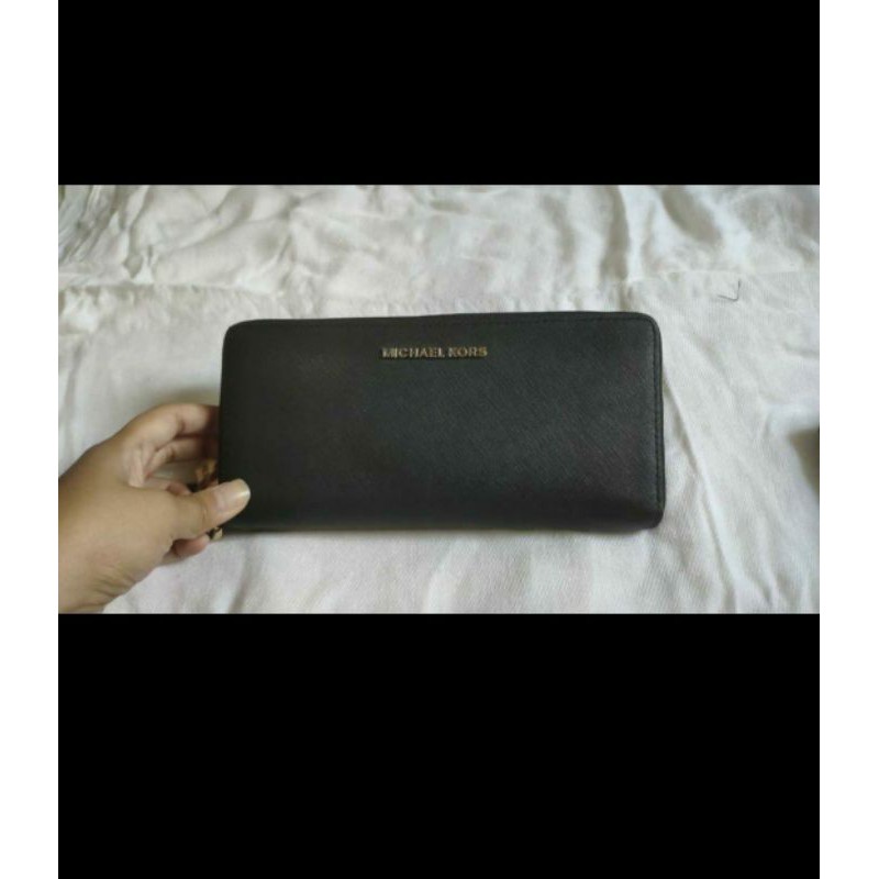 Dompet MK