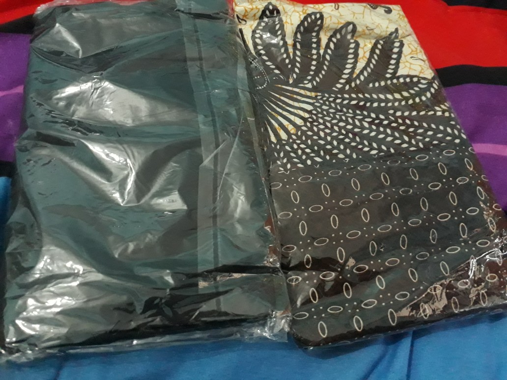 Couple Batik  Wanita/ Batik Sarimbit Seragam/ Couple Keluarga/ Blouse Cewek/ Hem Kemeja