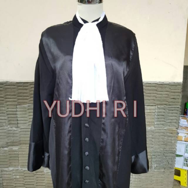 TOGA ADVOKAT/TOGA PENGACARA