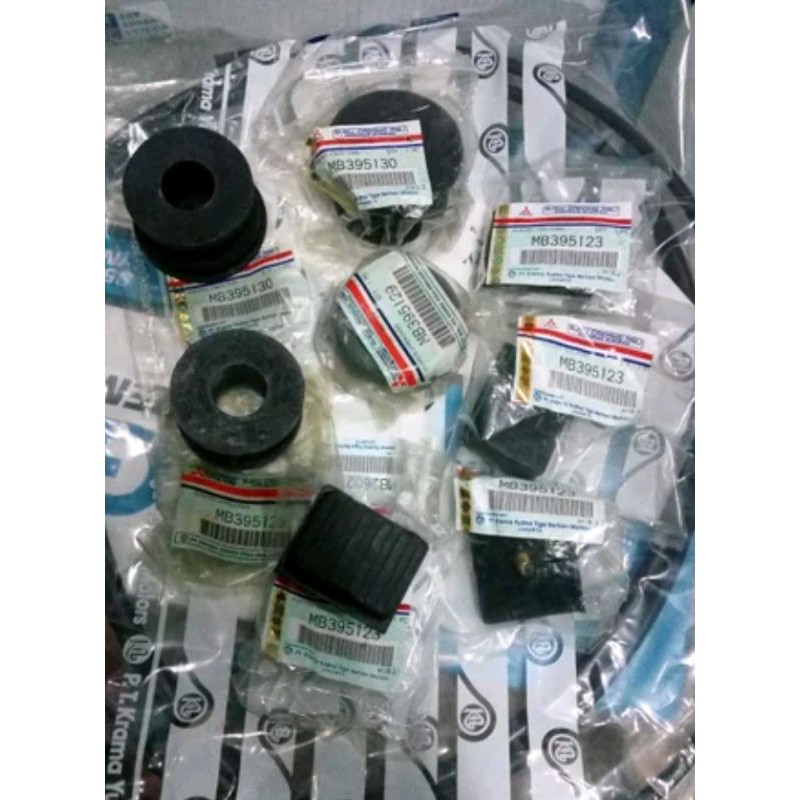 karet bantalan kabin karet kabin Mitsubisi canter turbo ragasa Orsinil asli set kiri dan kanan ori