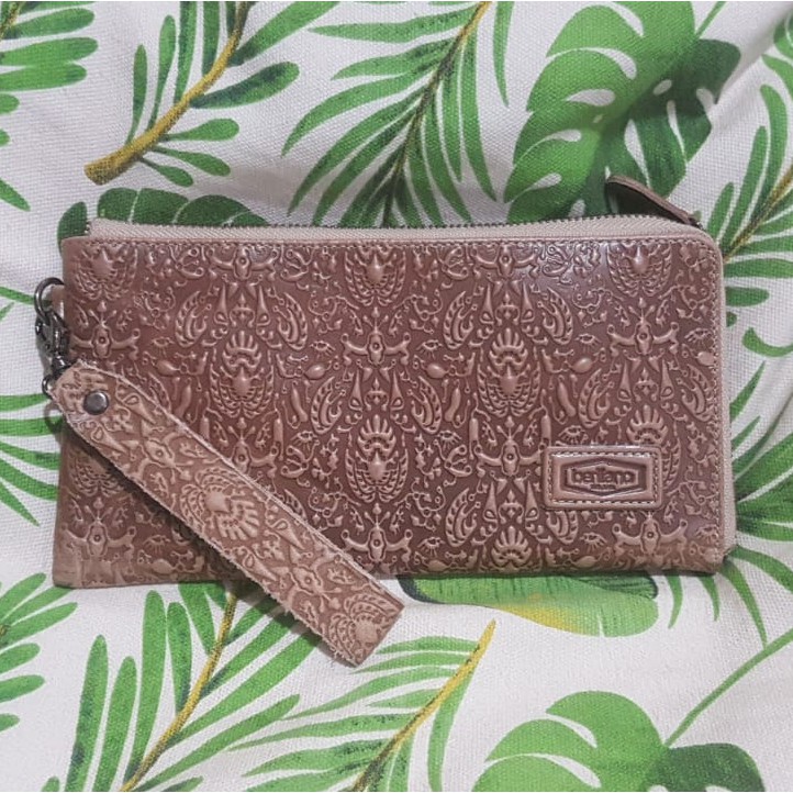 Dompet kulit pouch Berliano warna Beige berlea motif Sidomukti