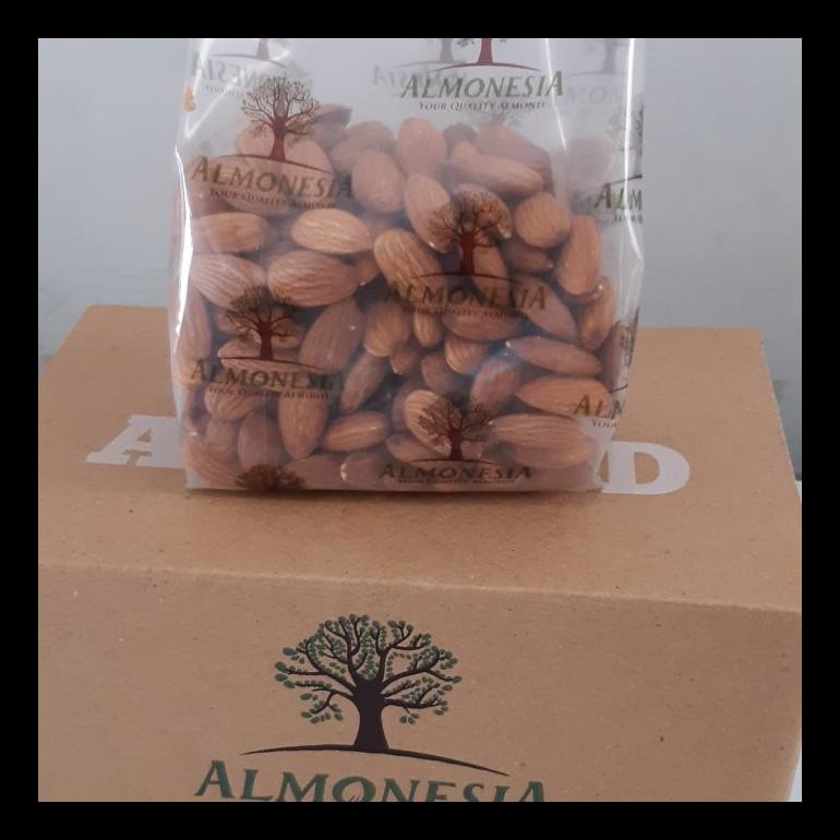 

BARU! KACANG ALMOND ALMONESIA UTUH 1KG MURAH