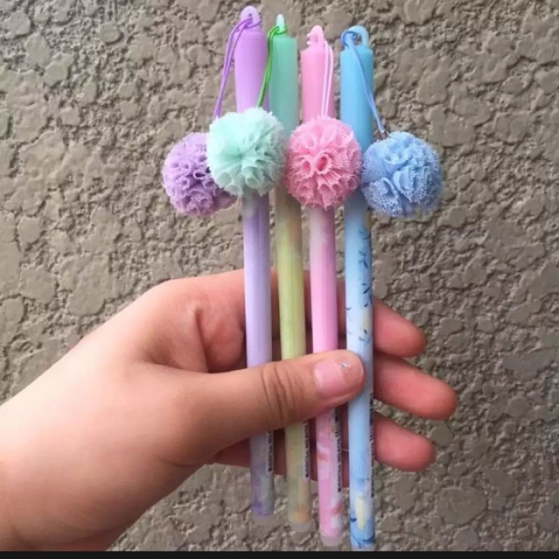 

Pulpen / Bolpoin Gel Karakter gantungan pompom lucu