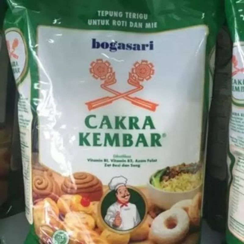 

TERIGU CAKRA KEMBAR 1KG / TERIGU CAKRA KEMBAR KEMASAN ASLI 1KG