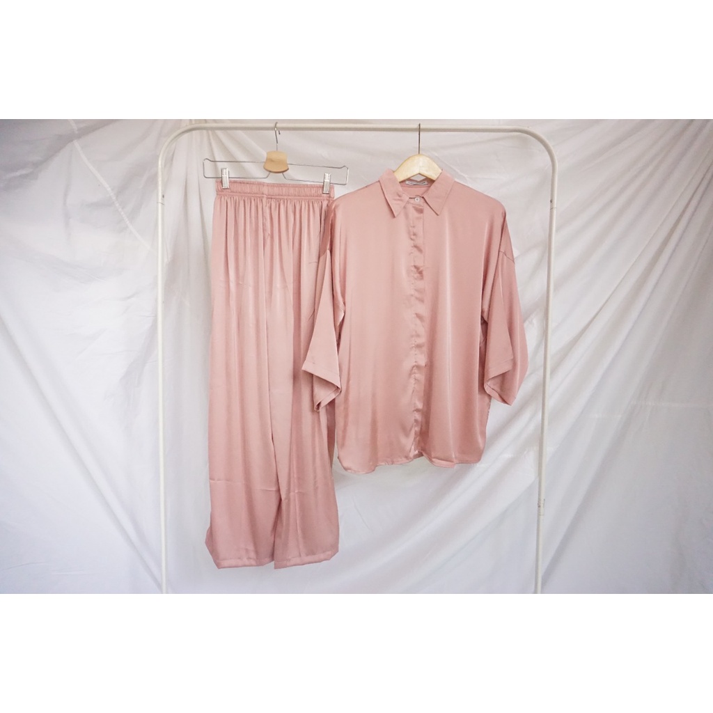 Cottoncut Lula Silk Pajamas Setelan Wanita