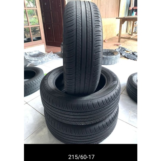 ban mobil ring17 ukuran 215/60/17