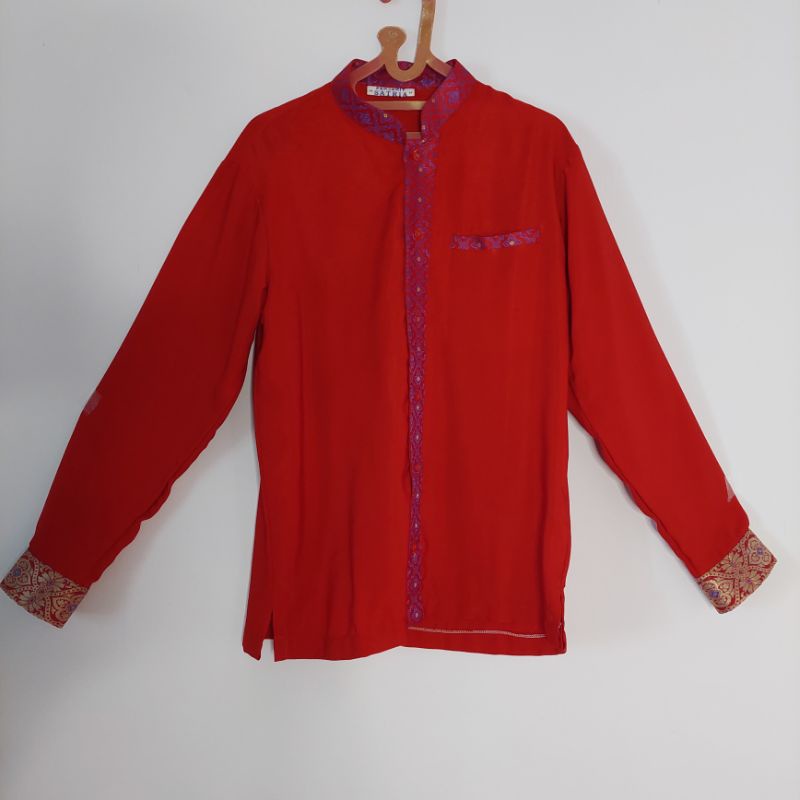 PRELOVED GAUN PESTA COUPLE MERAH BATIK BONUS HIJAB PASMINA