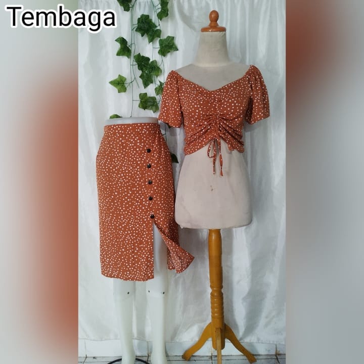 ONE SET KOREA CROP SERUT POLKADOT / ONE SET BUTTON SKIRT