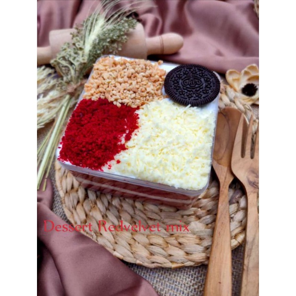 

Dessert Red Velvet dessert 4 toping mix