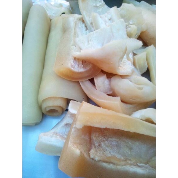 

Kikil Kulit Sapi 250 gr Fresh (daging segar)