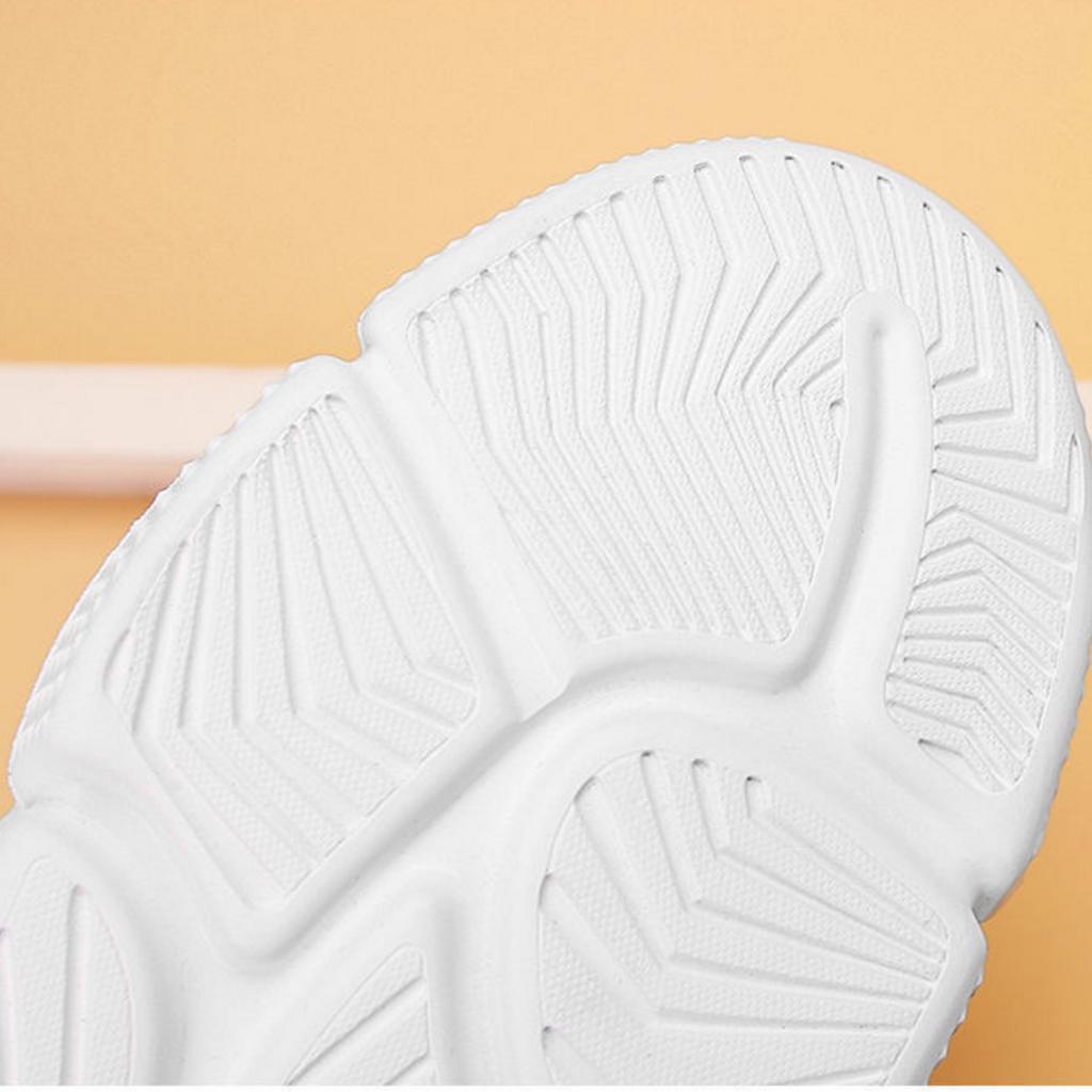 Sepatu Sneakers Pria Import Hight Quality Sepatu Kasual Unosex Korea Style Sport Cowok Putih