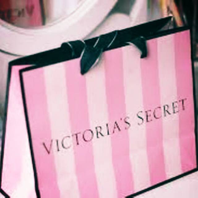 ON SALE!❤VICTORIA'S SECRET VS PAPER BAG SIZE L PROMO SUPER MURAH LEBAY KANTONG KERTAS BESAR SERBAGUNA PINK MUDA GARIS-GARIS BESTSELLER KERTAS KADO ULANG TAHUN VALENTINE ANNIVERSARY SESERAHAN SANJIT CANTIK MEWAH MERAH MUDA GOODIE BAG TISSUE