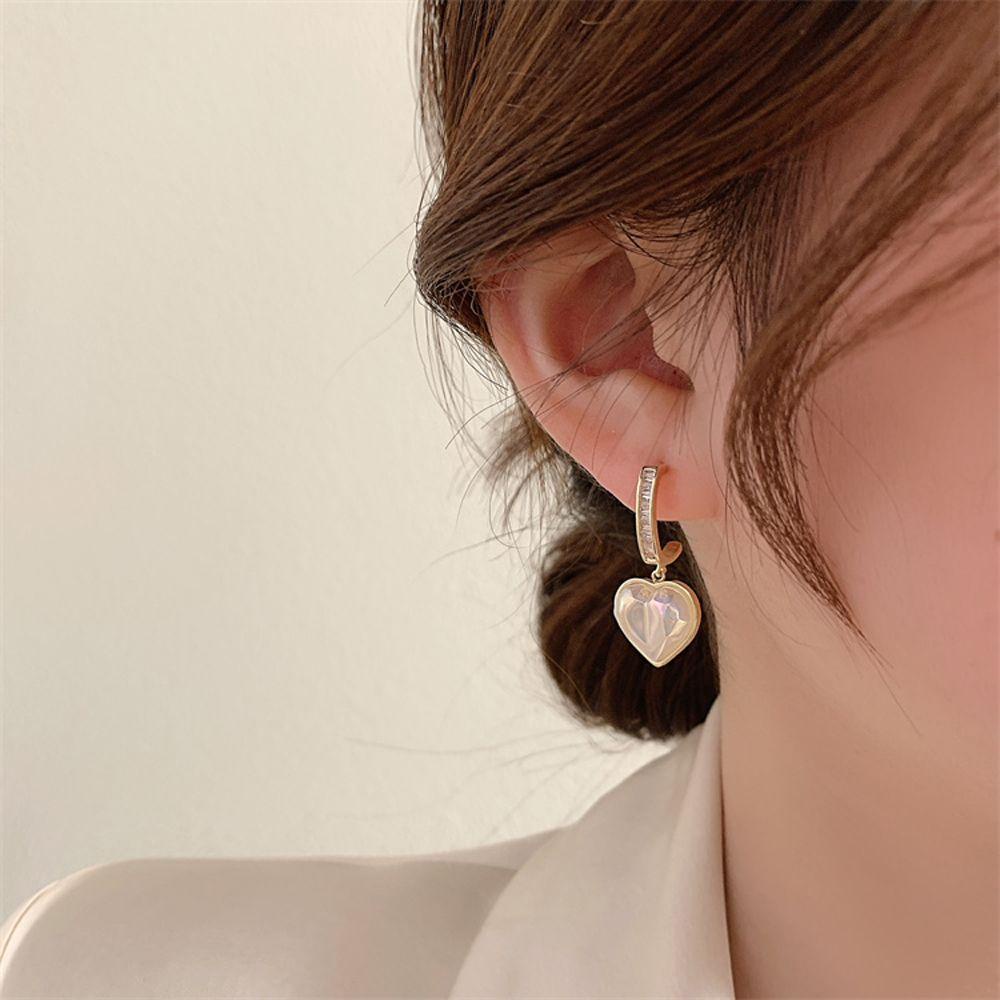 Mxbeauty Wanita Anting Hoop Trendi Vintage Jantung Tergantung Temperamen Zirkon Menjuntai Drop Earrings