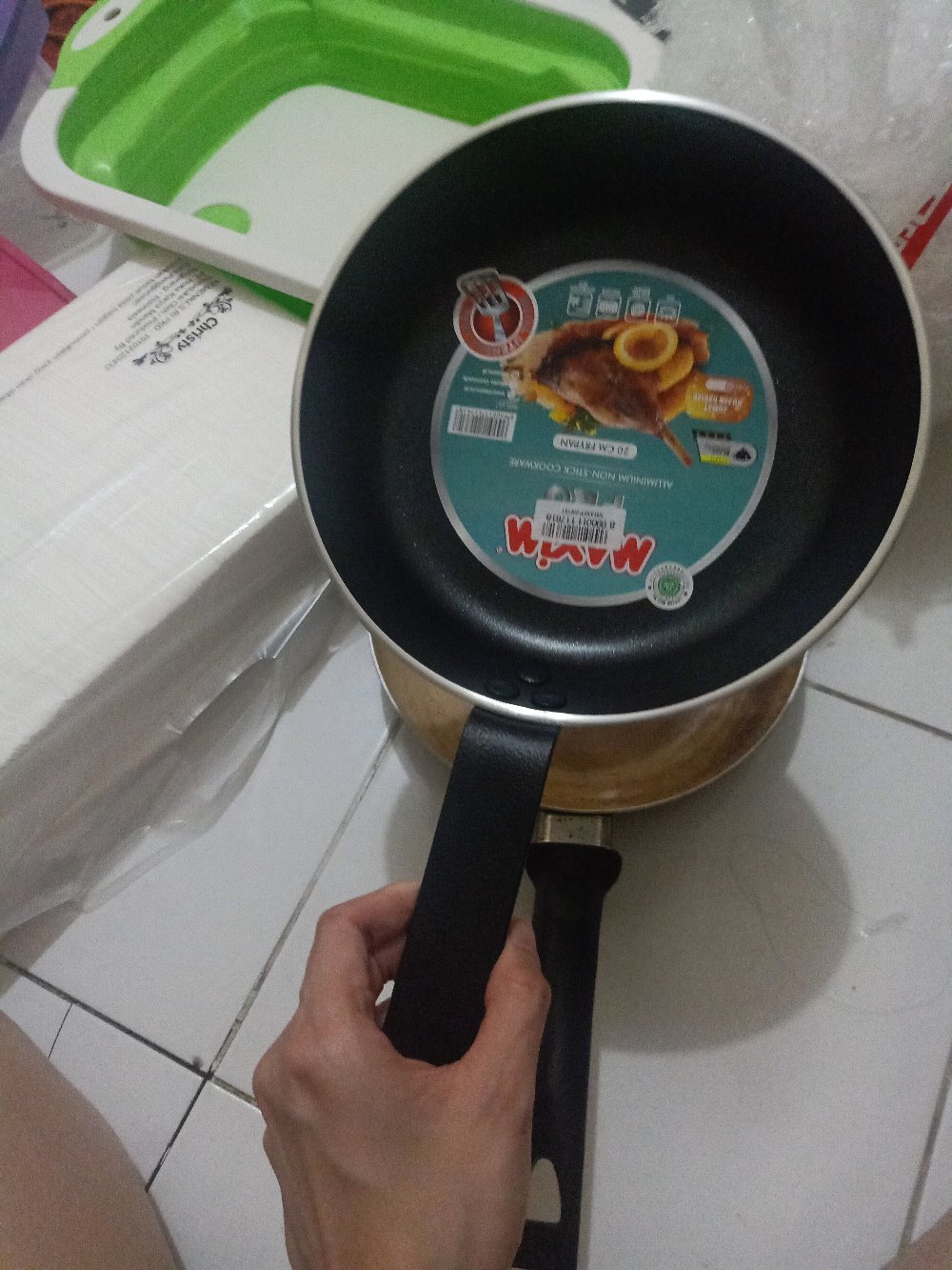 Maxim Pro Series Wajan Teflon Anti Lengket 20cm Frypan