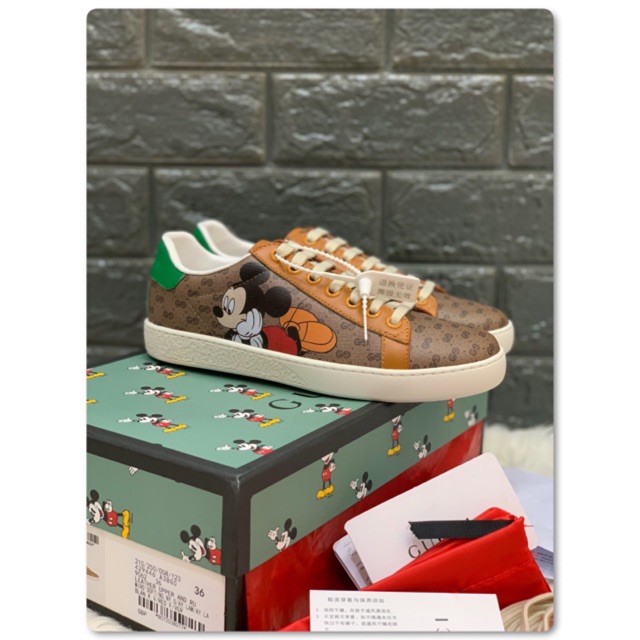 Sepatu mick3y dan Topi Gucci