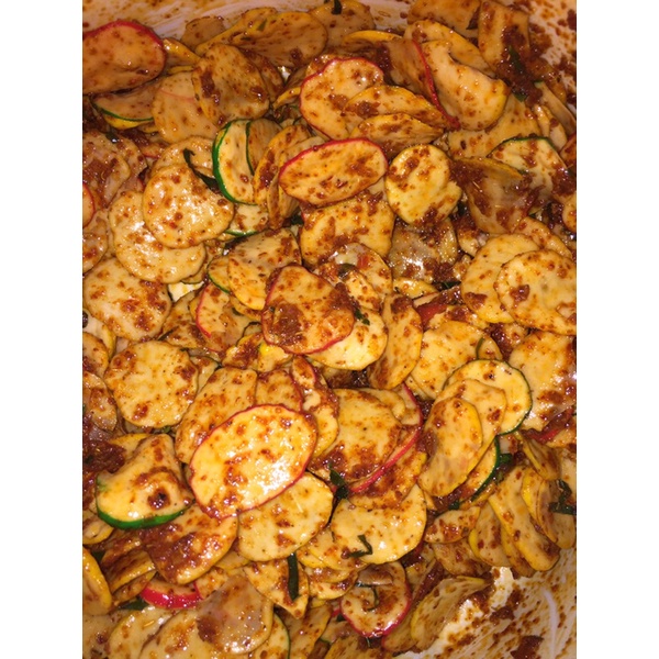 

Kerupuk seblak daun jeruk