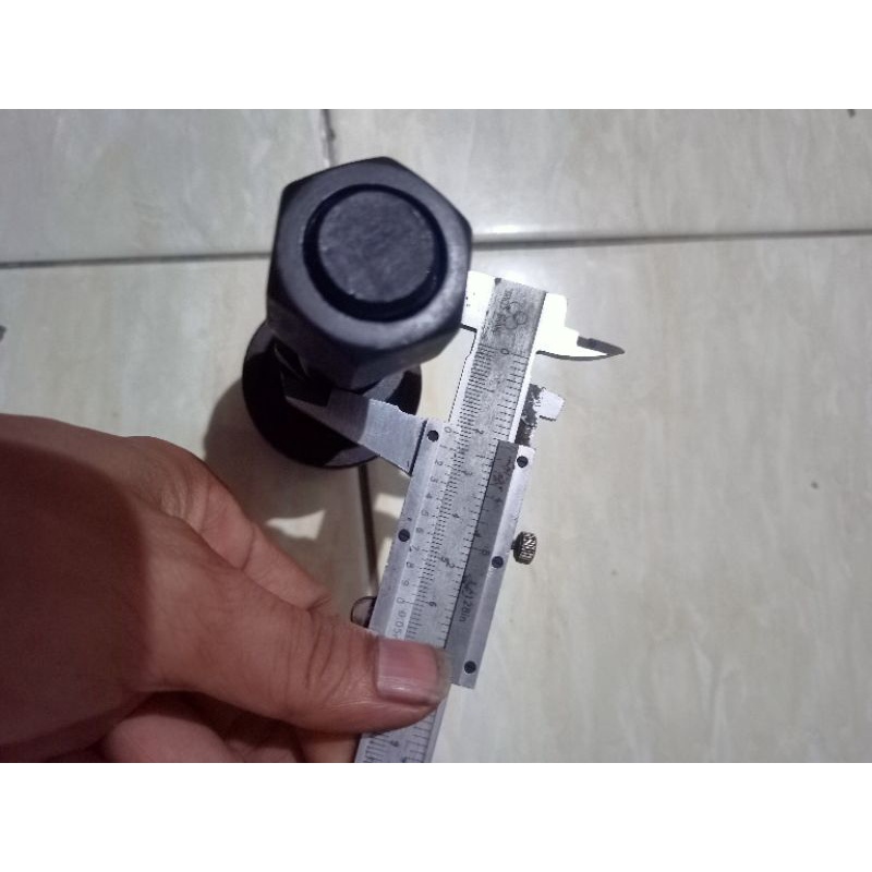 baut roda fuso/volvo