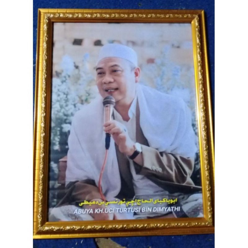 Bingkai Foto Kaca Abuya Uci Turtusi 42x58