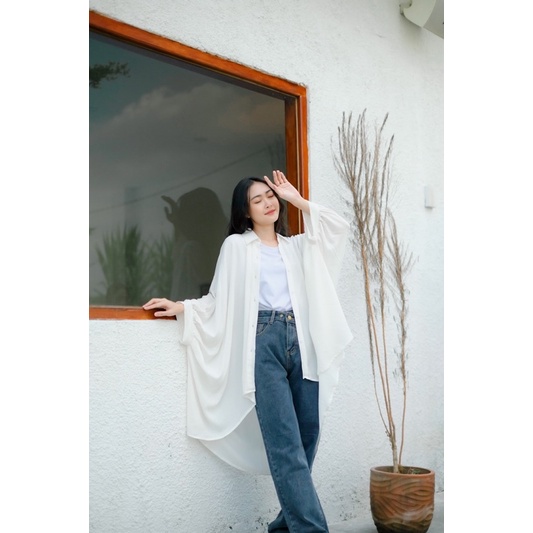 Wyn Batwing Oversized Shirt - Kemeja Batwing Oversize - Formeeoutfit