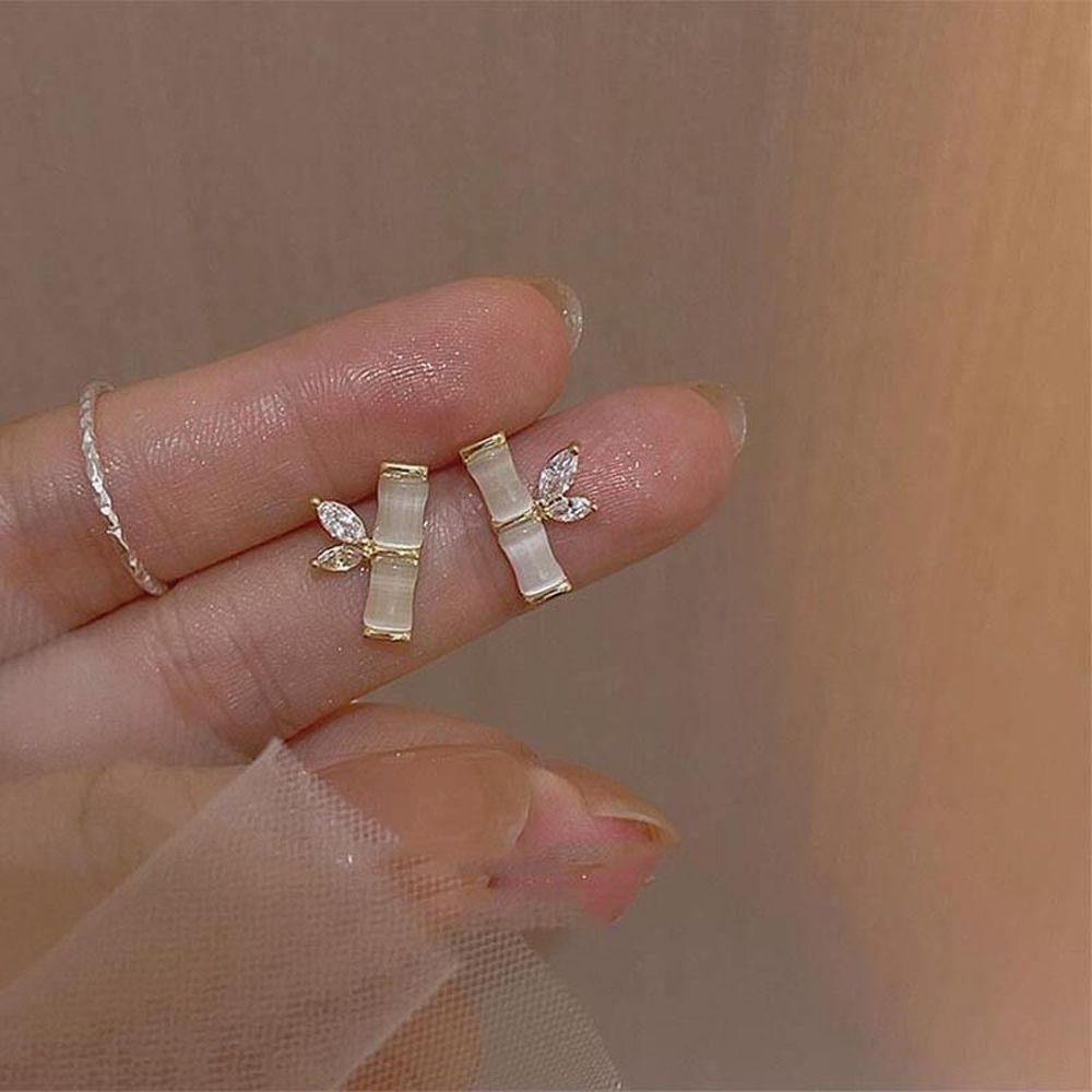 Needway Anting Asparagus Kuno Trendi Fashion Elegan Retro Zirkon Vintage Anting Gaya Cina