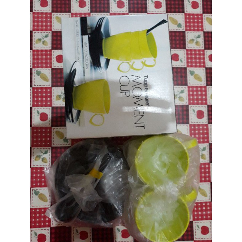 Cangkir + Piring + Sendok Tupperware (4 set)