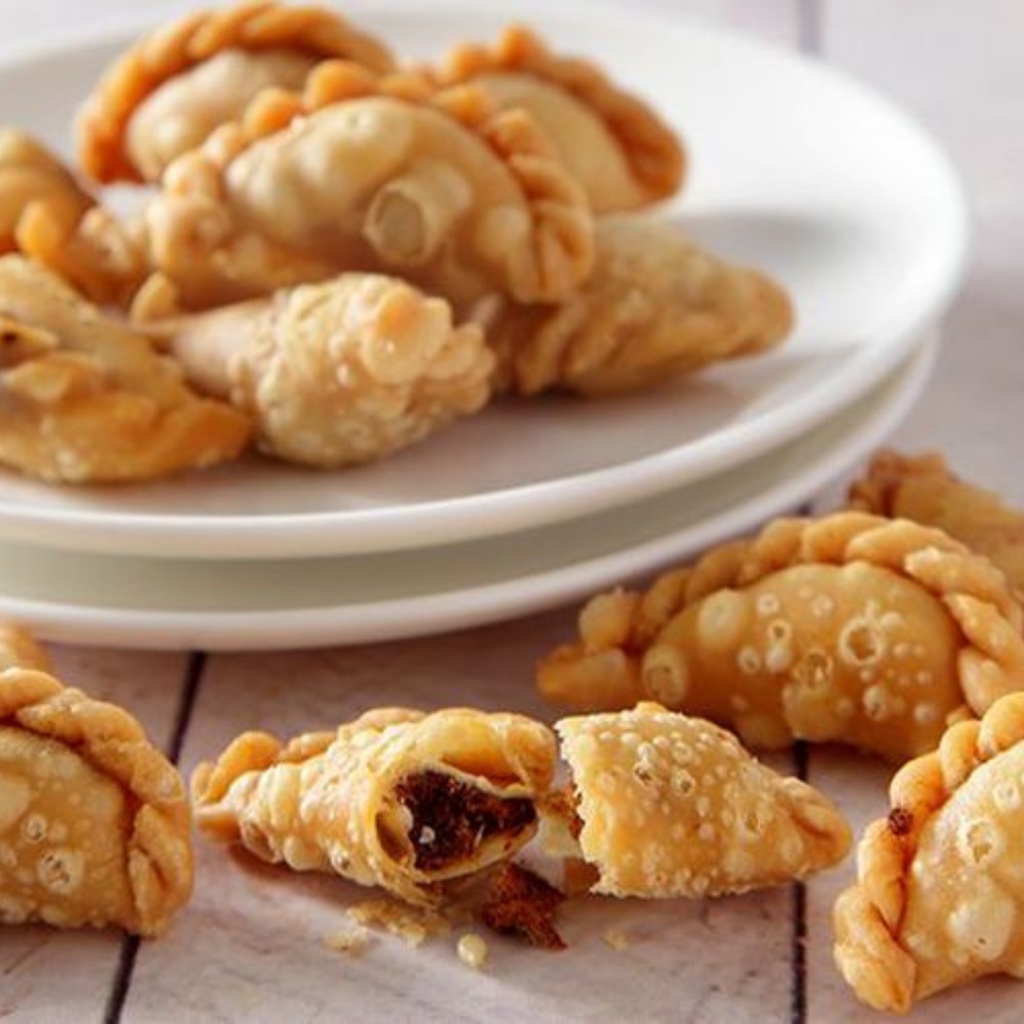 

Homemade Pastel Kering Renyah 500 gr Pastel isi Abon