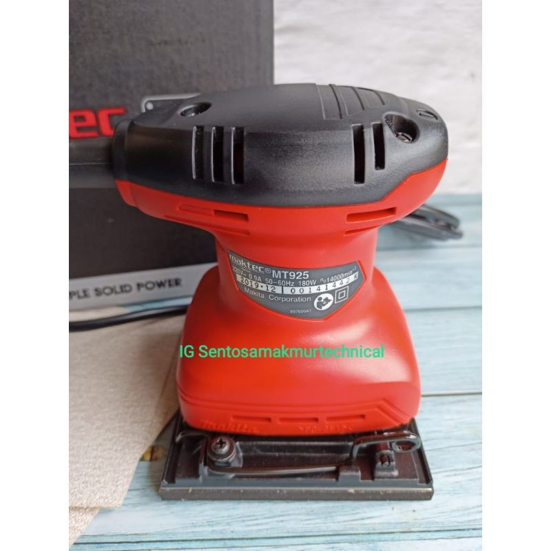 MAKTEC MT 925 Mesin Orbital Sander Amplas Kayu Petak Kotak Segi Empat MT925