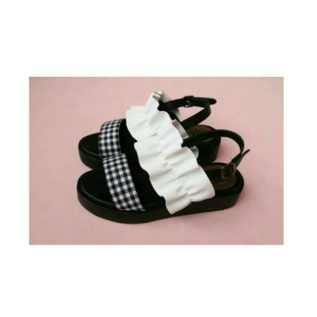 Xeni by Hellena Shoes