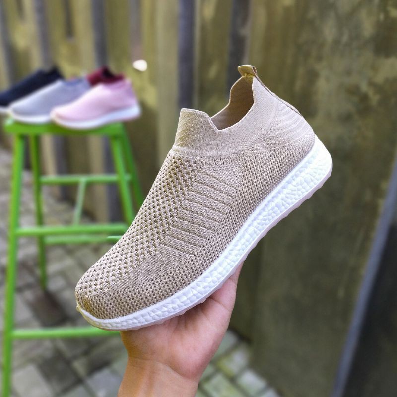 Sepatu Slip-on Rajut Import Wanita Terbaru belbe original