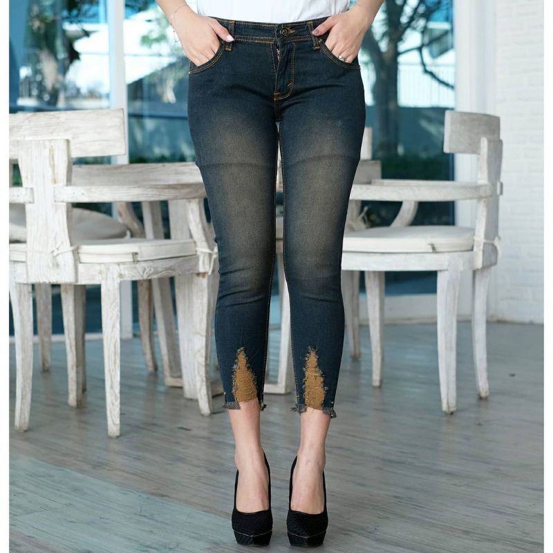 OOTD SZ 27-34 Celana Jeans 7/9 Clara Sobek Kaki Premium Quality