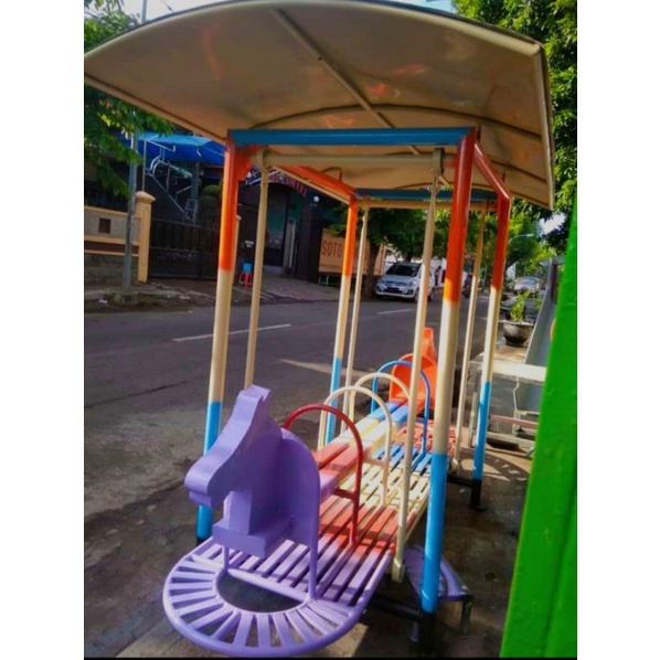 Mainan Anak Ayunan Kereta Kuda Besi Pasuruan