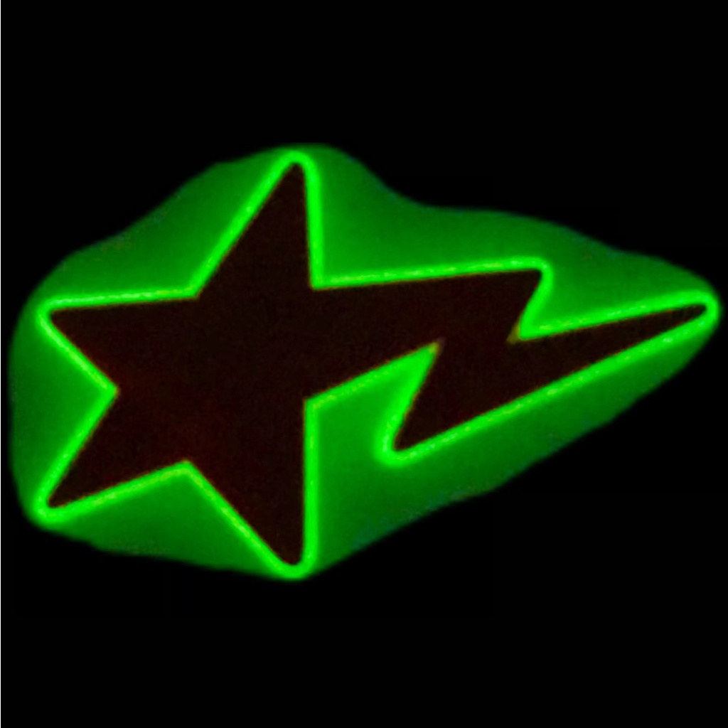 Charms Charms Gesper Sepatu Bentuk Bulan Sabit Bahan PVC Luminous Untuk Hadiah Anak