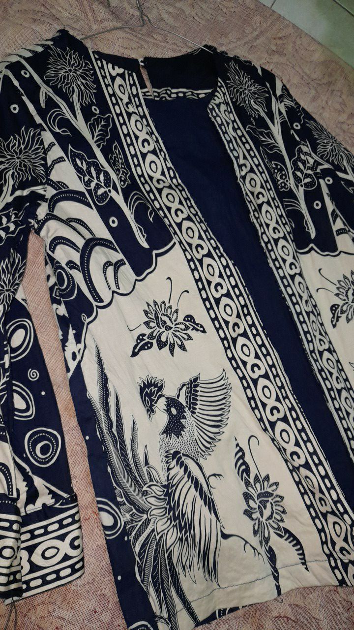 Hanoi - Busan Blouse Batik Wanita