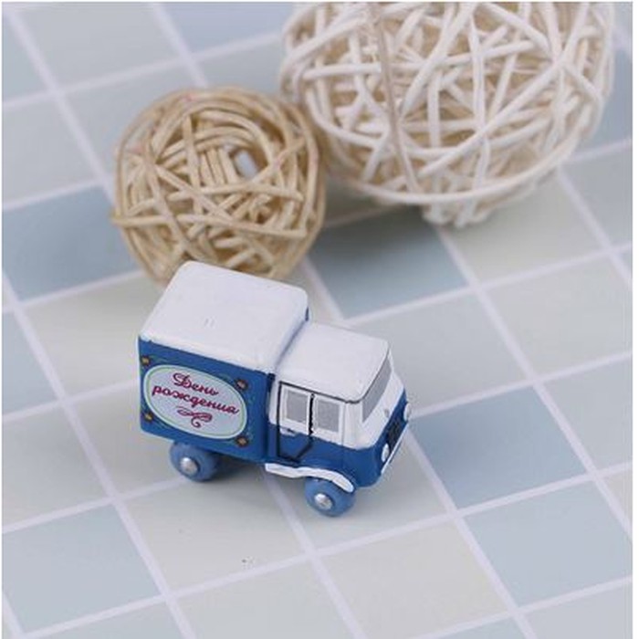 Miniatures - Mini Blue Truck