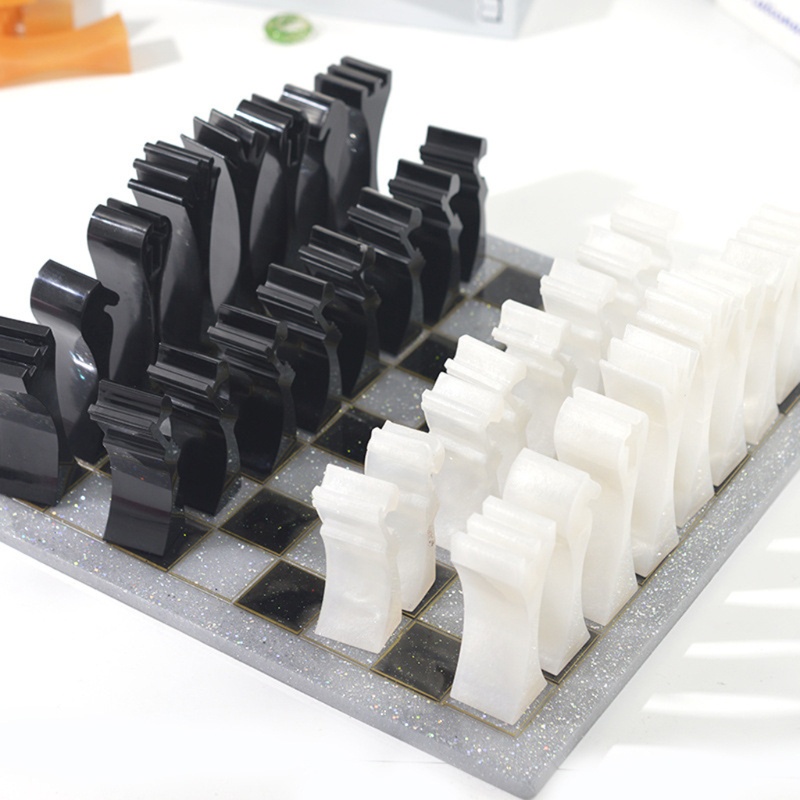 SIY  2Pcs 3D Chess Pieces Resin Casting Molds Kit 3D Chess Checker Epoxy Mold Resin