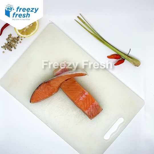 Ikan Fillet Salmon Cut (Cut Salmon) 500 Gram / Segar / Beku / Vacumm Pack