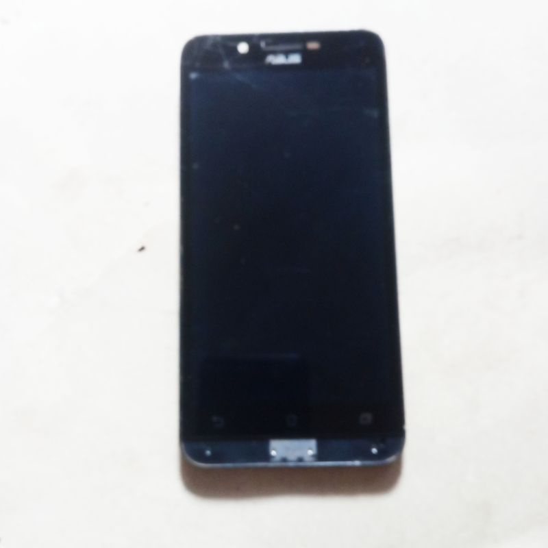 Lcd touchscreen Asus Z00VD minus touchscreen retak dikit di atas