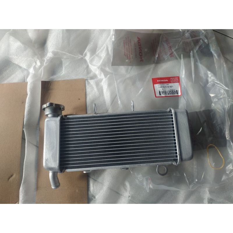 RADIATOR NEW CB150R LED ORIGINAL RADIATOR COMP CB150R NEW LED ASLI