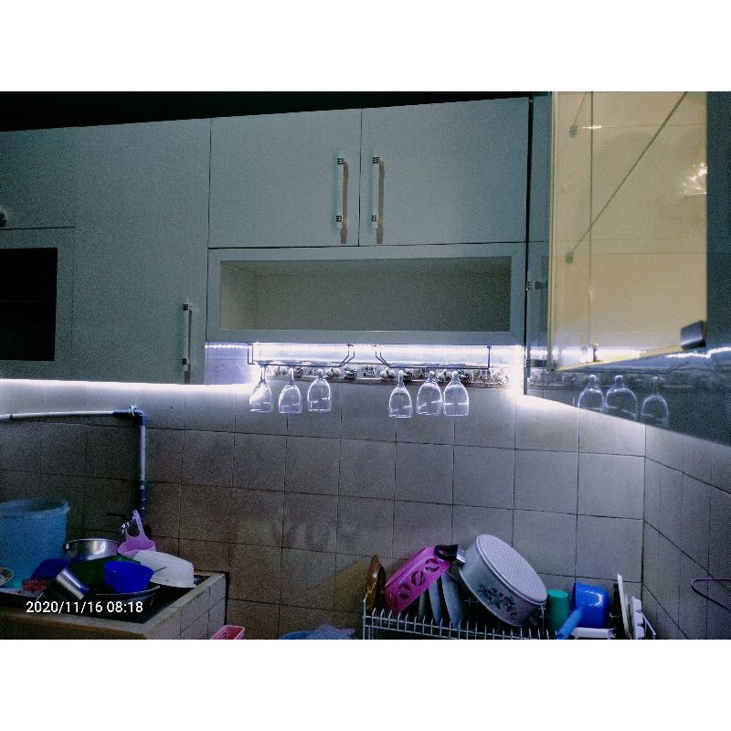 kitchen set minimalis putih