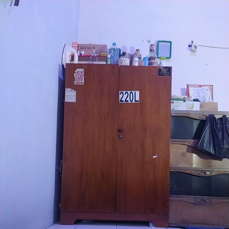 lemari jaman belanda