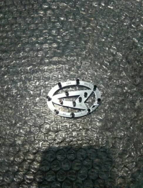 emblem LOGO STIR DAIHATSU kaki