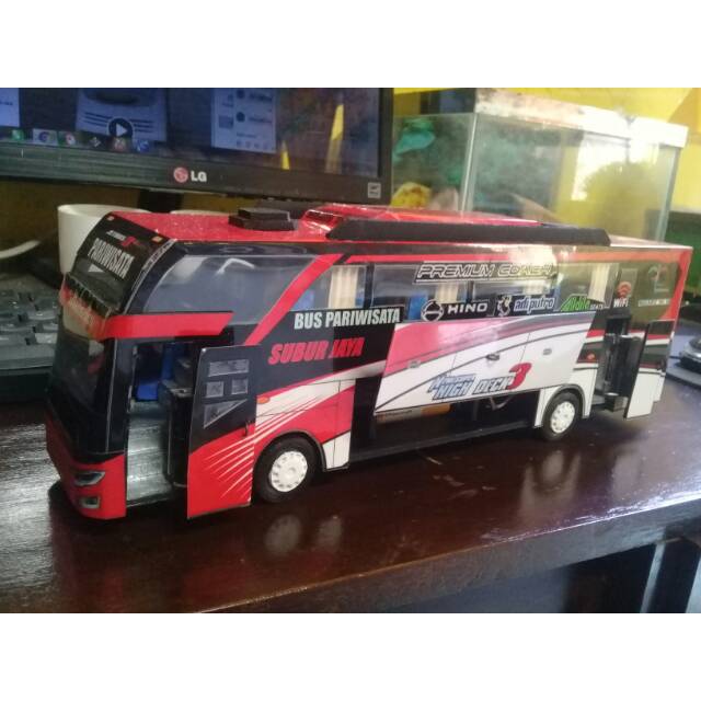 Miniatur bis subur jaya murcielago jetbus 3 buatan mas mujiono banjarnegara