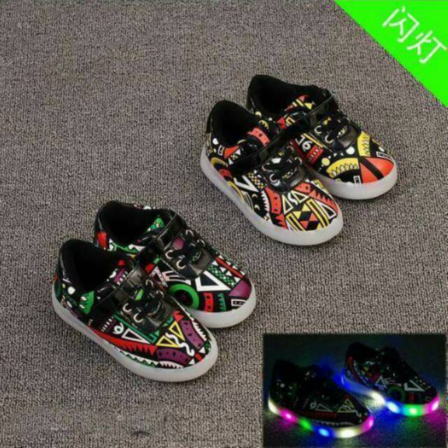 Shoes batik lamp / SEPATU LAMPU ANAK