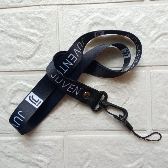 

Limited Lanyard Tali Id Card Gantungan Kunci Juventus Bergaransi